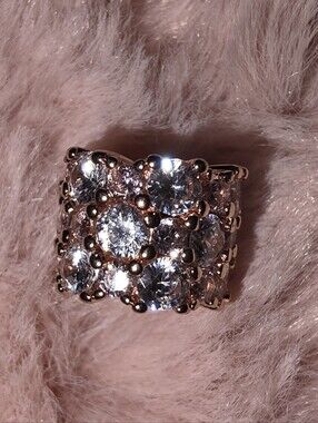 NWOT Gorgeous Swarovski Pink and White Crystals In Rose Gold Pandora-style Bead